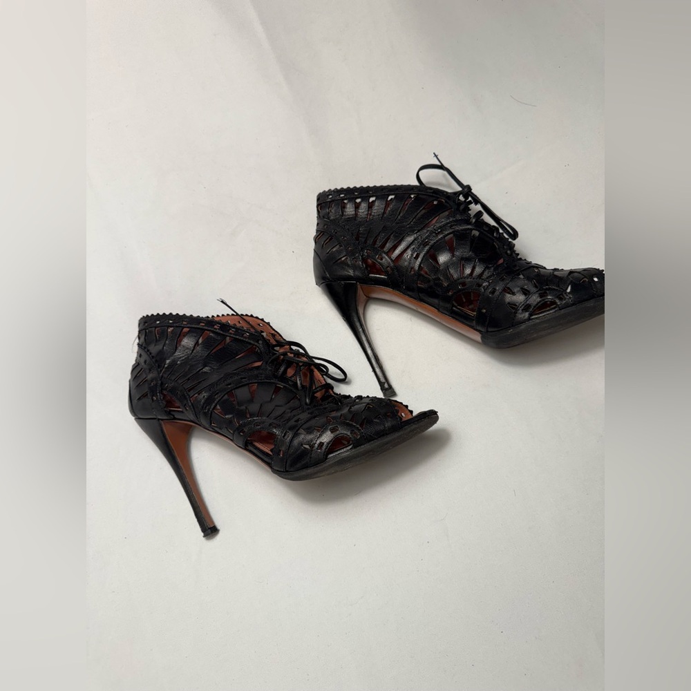 ALAIA PARIS Elegant Black Lace-Up Heels/Booties size 40